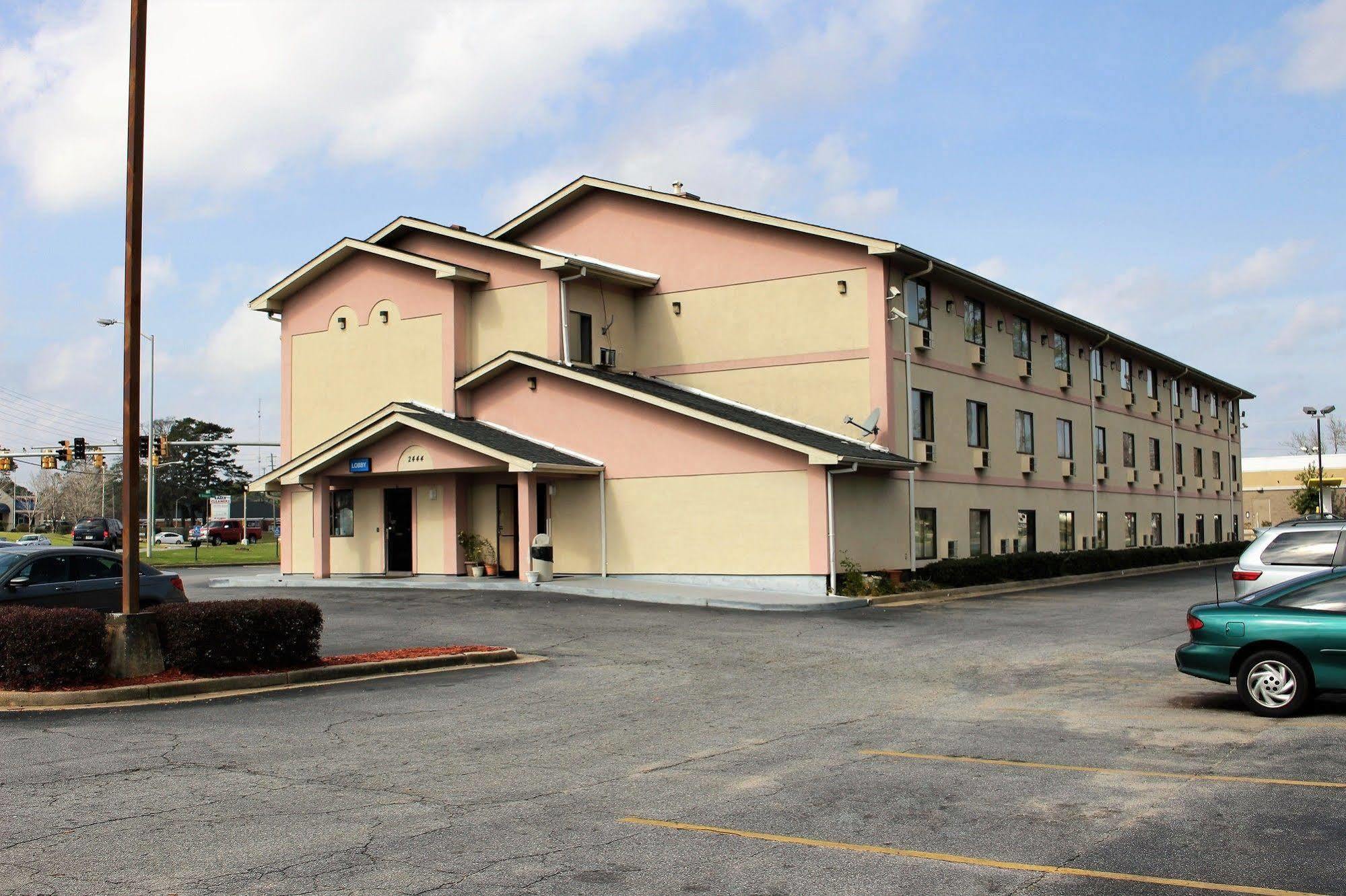 Knights Motel