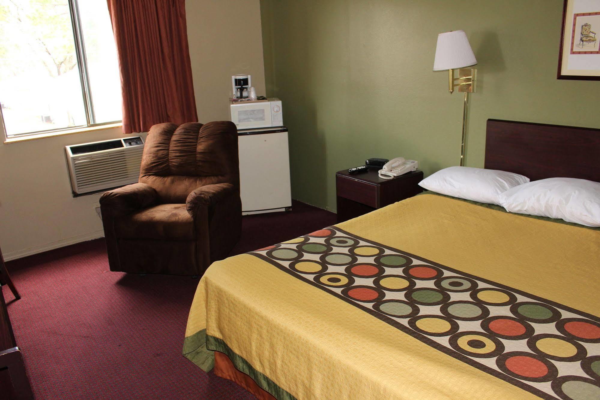 Knights Motel